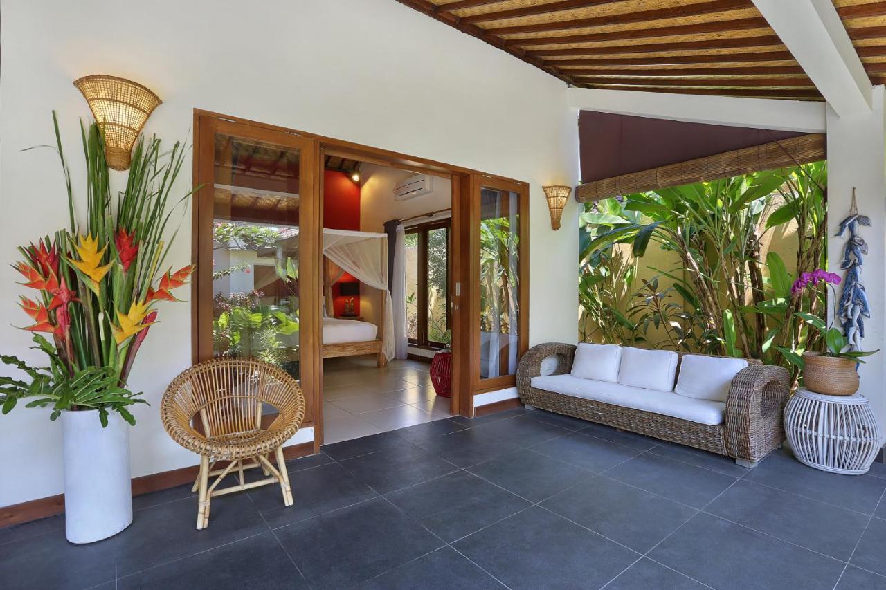 Agni - Newly Renovated Tropical In Peaceful Location A Short Walk From The Of Villa