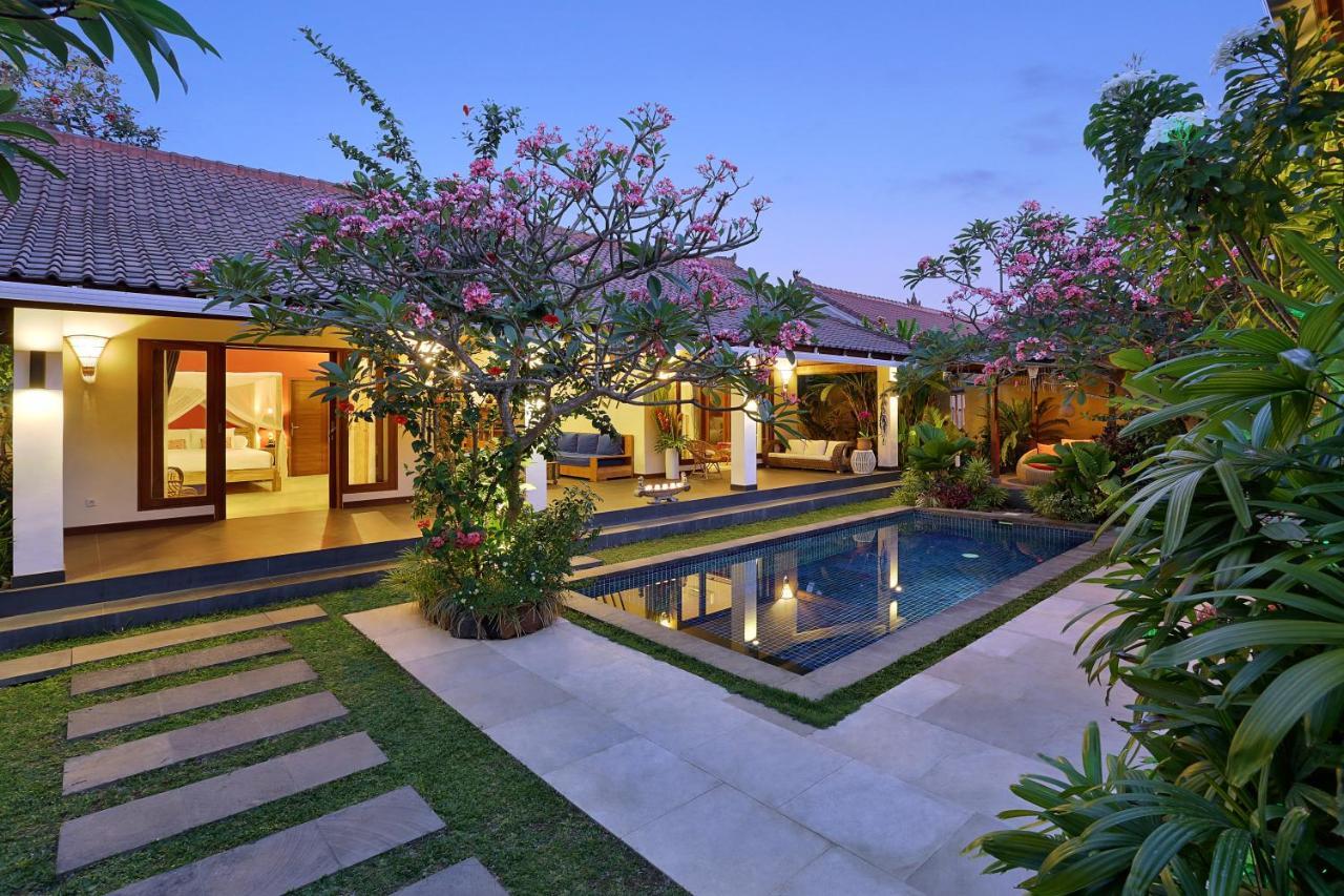 Agni - Newly Renovated Tropical In Peaceful Location A Short Walk From The Of Villa
