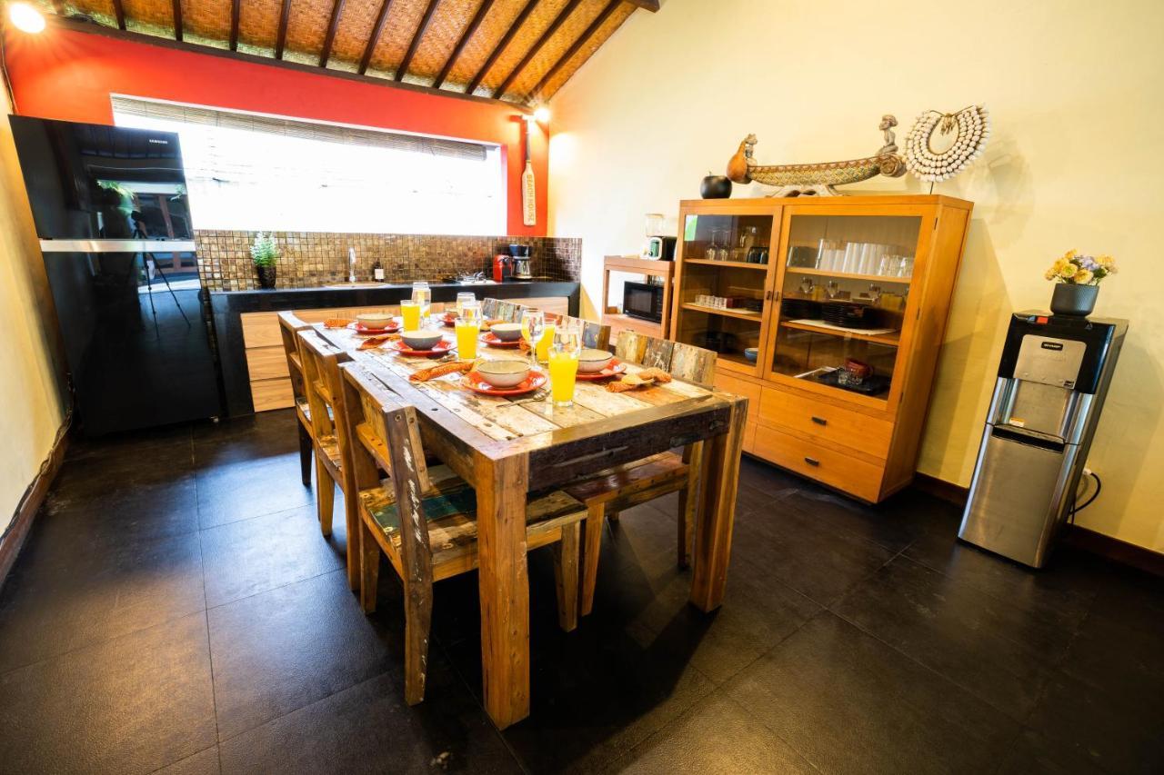 Agni - Newly Renovated Tropical In Peaceful Location A Short Walk From The Of Villa *