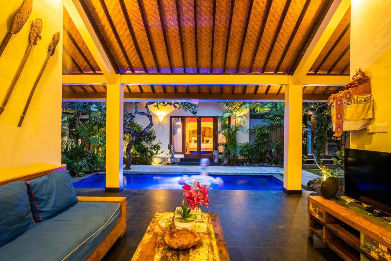 Villa Agni - Newly Renovated Tropical In Peaceful Location A Short Walk From The Of