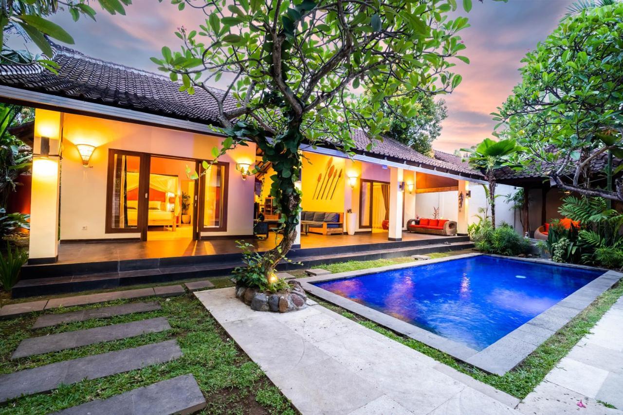 Villa Agni - Newly Renovated Tropical In Peaceful Location A Short Walk From The Of